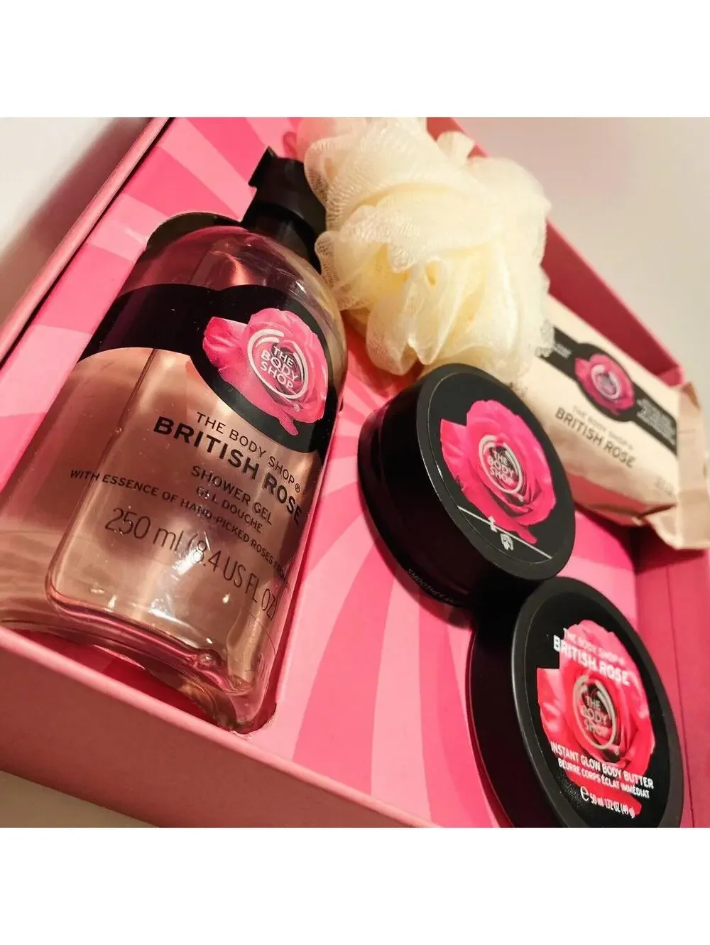 British Rose The Body Shop Gift Set Box Brand NEW Pink Body Wash Loofah Cream